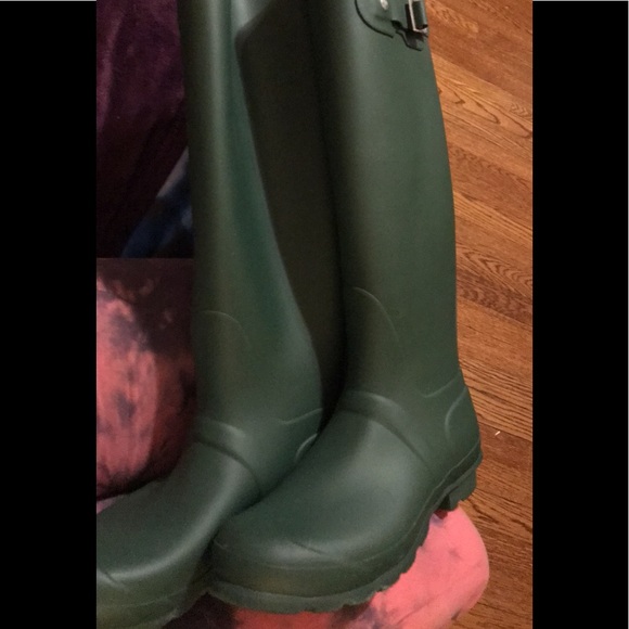*SOLD* Hunter rain boots (Women’s) - Picture 5 of 5